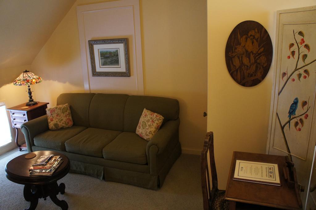 Maplecroft Bed & Breakfast Barre Ruang foto