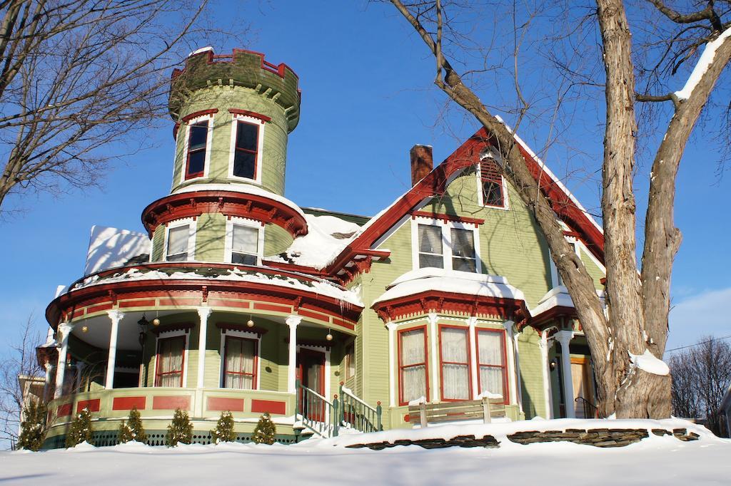 Maplecroft Bed & Breakfast Barre Bagian luar foto