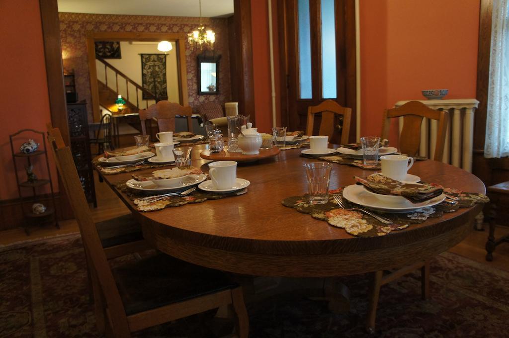 Maplecroft Bed & Breakfast Barre Bagian luar foto