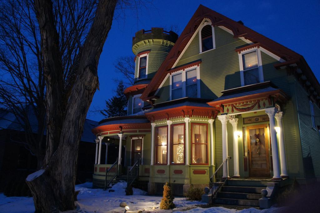 Maplecroft Bed & Breakfast Barre Bagian luar foto