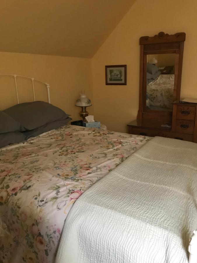 Maplecroft Bed & Breakfast Barre Bagian luar foto